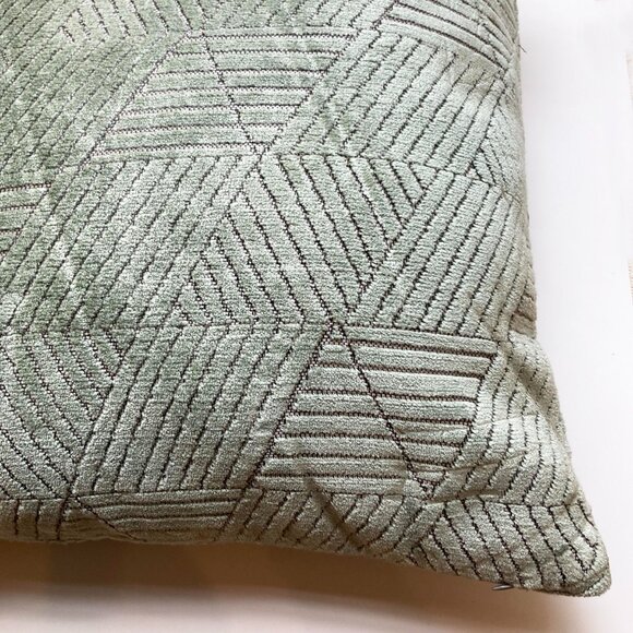 WEST ELM Geo Facet Velvet Pillow Cover, Eucalyptus, 20"x20" - Picture 5 of 9